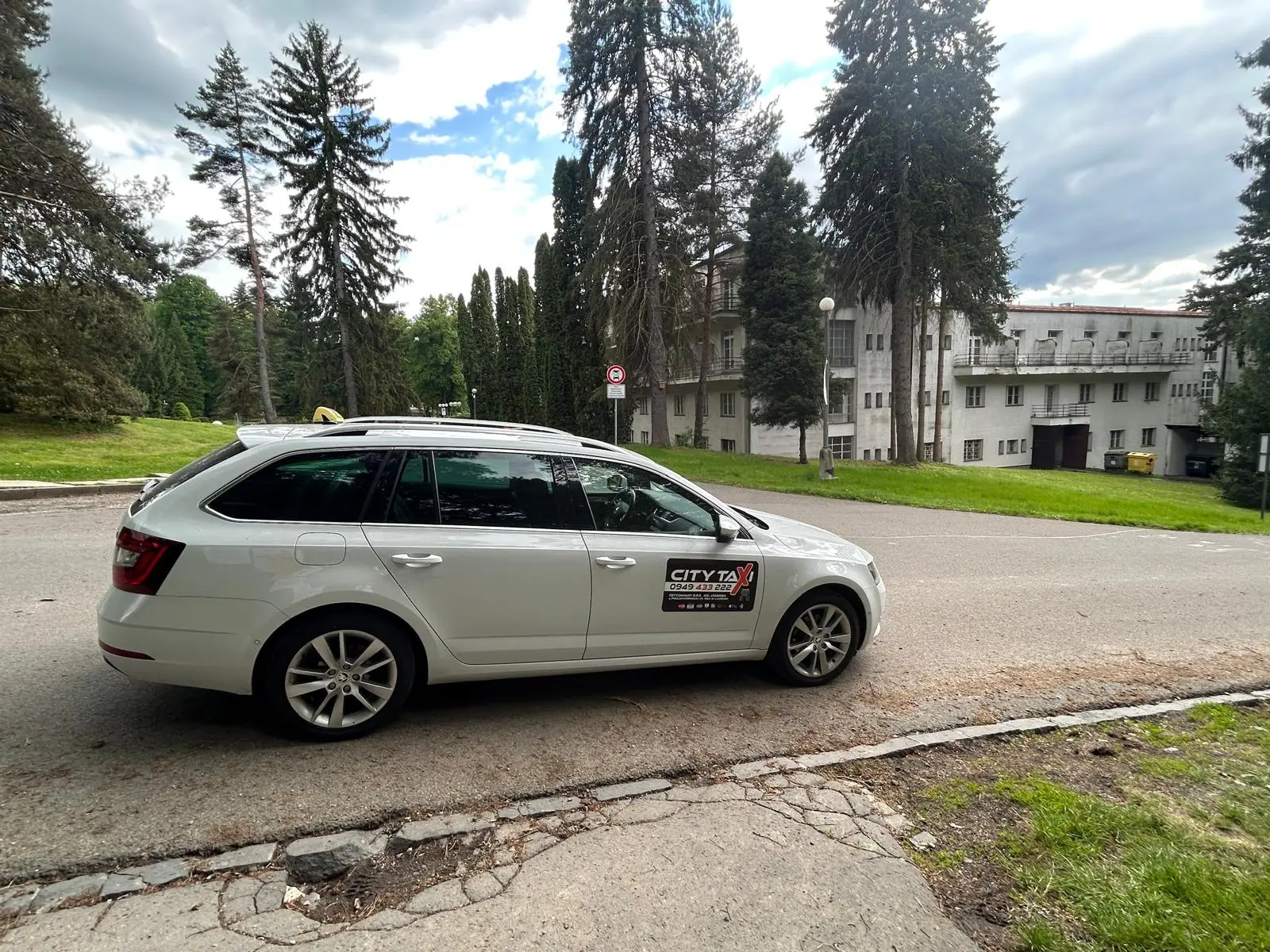 adae32e7-8ec4-43f6-baad-b98ada31de5c